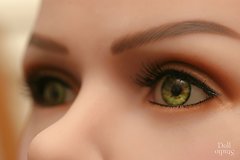 Head comparison: Jennifer (YL Doll) - Eyes