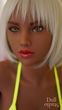 Doll Forever D4E-155 body style (ca. 155 cm) with ›Gilly‹ head in tanned skin to