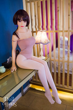 JY-158 body style with ›Eileen‹ head by JY Doll