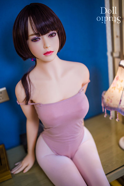 JY-158 body style with ›Eileen‹ head by JY Doll