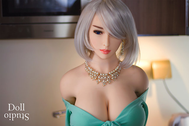 JY Doll JY-170 body style with ›Elle‹ head - TPE